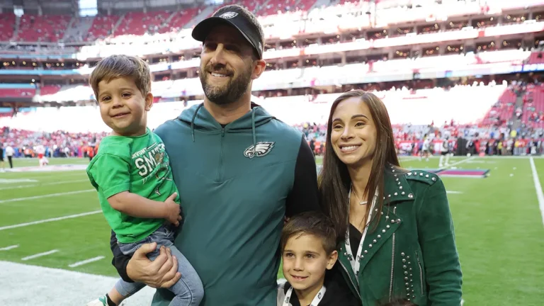 Philadelphia-Eagles-Coach-Nick-Siriannis-Family-Guide-Wife-and-Kids-01