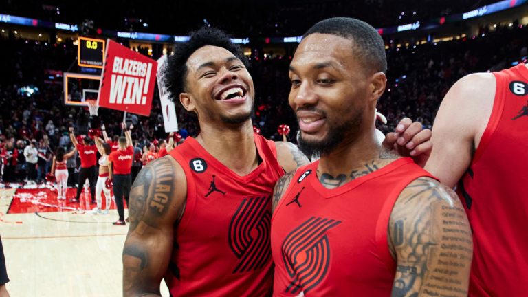 Damian-Lillard-AP-10212022