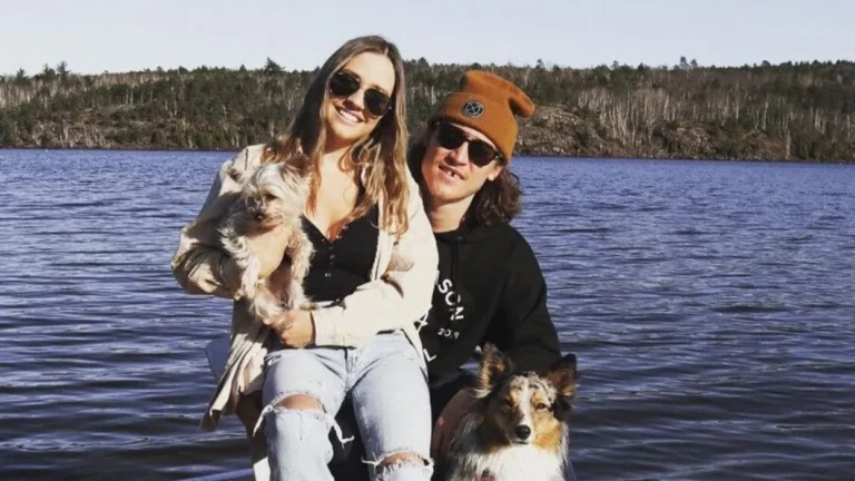 tyler-bertuzzi-with-his-wife-ashley-and-their-two-dogs